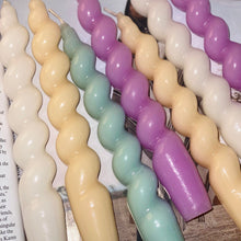 Load image into Gallery viewer, Lilac Twisted Taper Candle 🕯