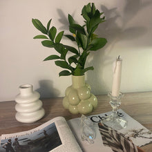 Load image into Gallery viewer, Ceramic Vase 🍇