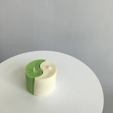 Load image into Gallery viewer, Yin Yang Candle ☯️