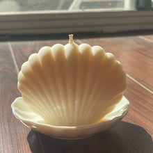 Load image into Gallery viewer, White Shell Candle 🐚