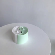 Load image into Gallery viewer, Yin Yang Candle ☯️