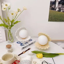 Load image into Gallery viewer, Ceramic Shell Lamp 🐚
